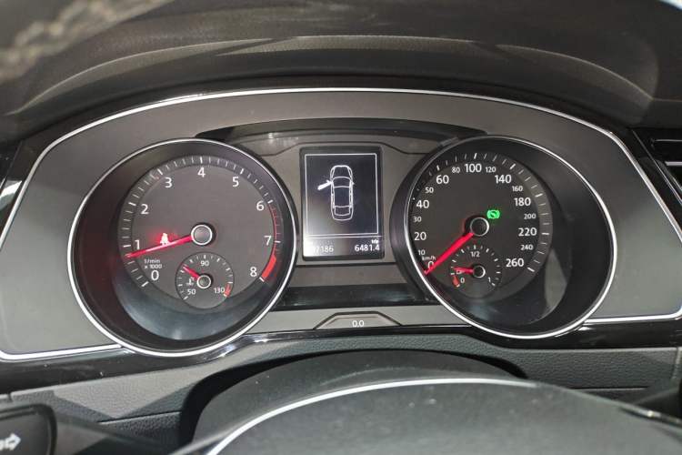 Used Volkswagen Magotan 2018 Facelift 330TSI DSG Luxury Model Instrument Cluster