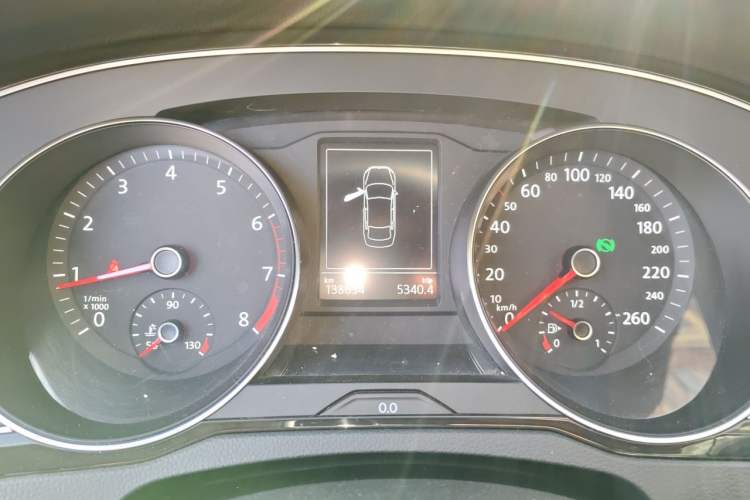 Used Volkswagen Magotan 2018 Facelift 330TSI DSG Luxury Model Instrument Cluster