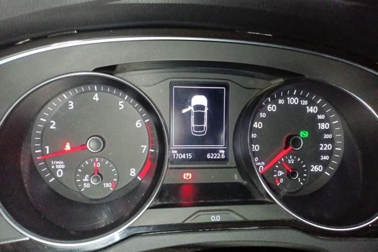 Used Volkswagen Magotan 2018 330TSI DSG Luxury Model Instrument Cluster