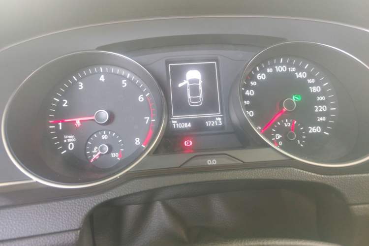 Used Volkswagen Magotan 2018 330TSI DSG Luxury Model Instrument Cluster