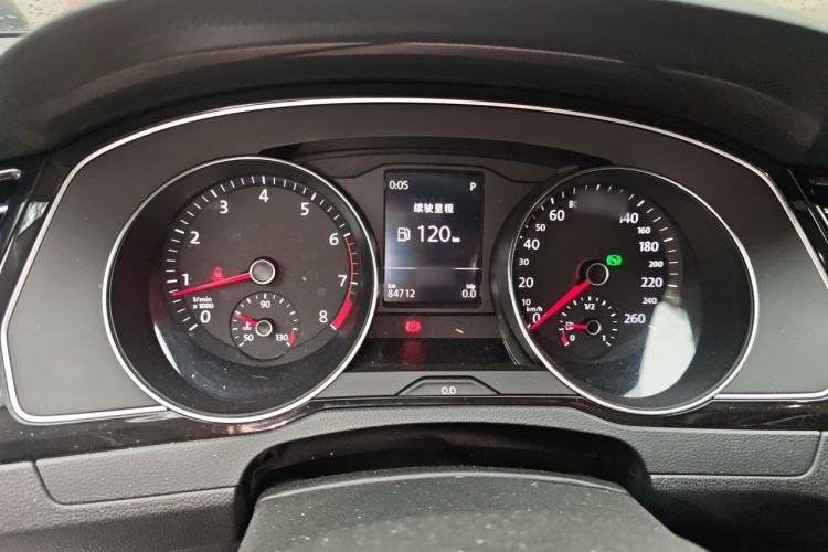 Used Volkswagen Magotan 2018 330TSI DSG Luxury Model Instrument Cluster