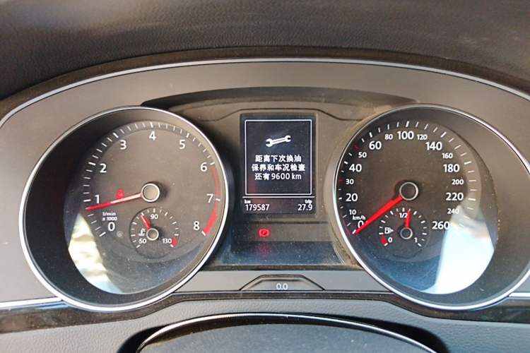 Used Volkswagen Magotan 2018 330TSI DSG Luxury Model Instrument Cluster