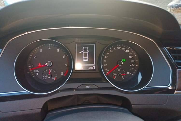 Used Volkswagen Magotan 2018 330TSI DSG Luxury Model Instrument Cluster