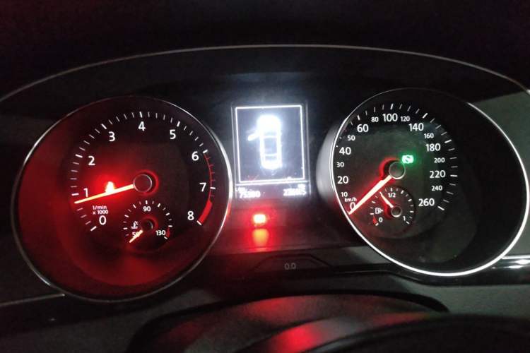 Used Volkswagen Magotan 2018 330TSI DSG Luxury Model Instrument Cluster