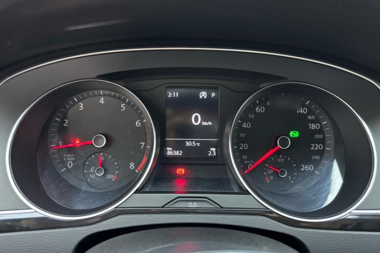 Used Volkswagen Magotan 2018 Facelift 330TSI DSG Luxury Model Instrument Cluster