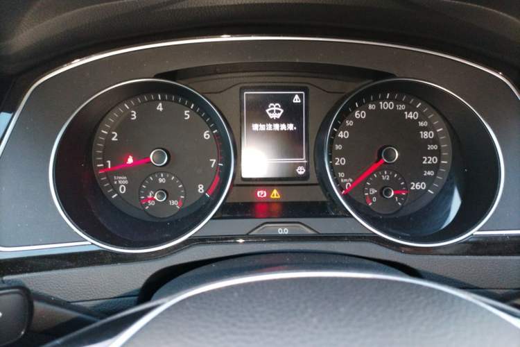 Used Volkswagen Magotan 2018 Facelift 330TSI DSG Luxury Model Instrument Cluster