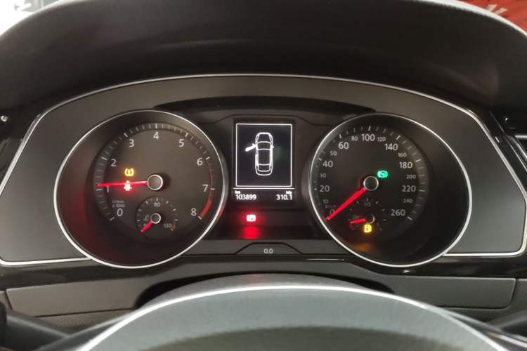 Used Volkswagen Magotan 2018 330TSI DSG Advanced Model Instrument Cluster