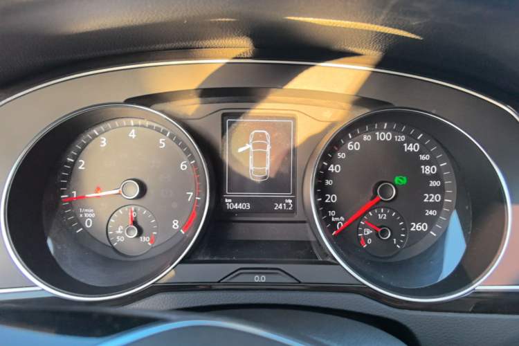 Used Volkswagen Magotan 2018 Facelift 330TSI DSG Luxury Model Instrument Cluster