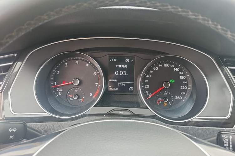 Used Volkswagen Magotan 2018 Facelift 330TSI DSG Luxury Model Instrument Cluster