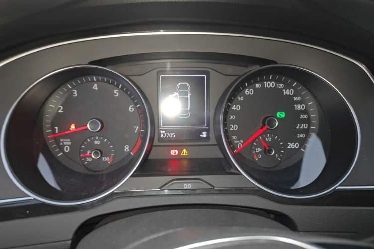 Used Volkswagen Magotan 2018 330TSI DSG Luxury Model Instrument Cluster