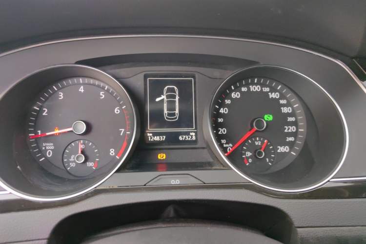 Used Volkswagen Magotan 2018 330TSI DSG Luxury Model Instrument Cluster
