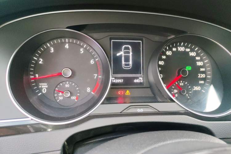 Used Volkswagen Magotan 2018 330TSI DSG Advanced Model Instrument Cluster