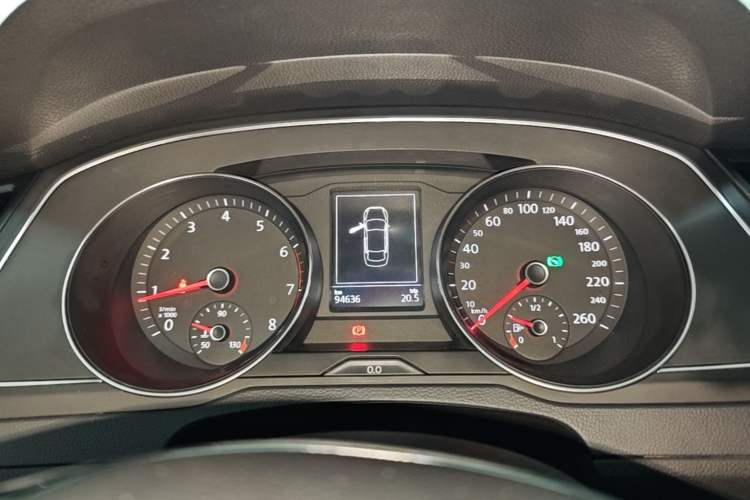 Used Volkswagen Magotan 2018 280TSI DSG Comfort Model Instrument Cluster
