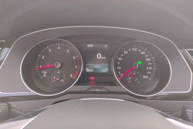 Used Volkswagen Magotan 2018 330TSI DSG Advanced Model Instrument Cluster