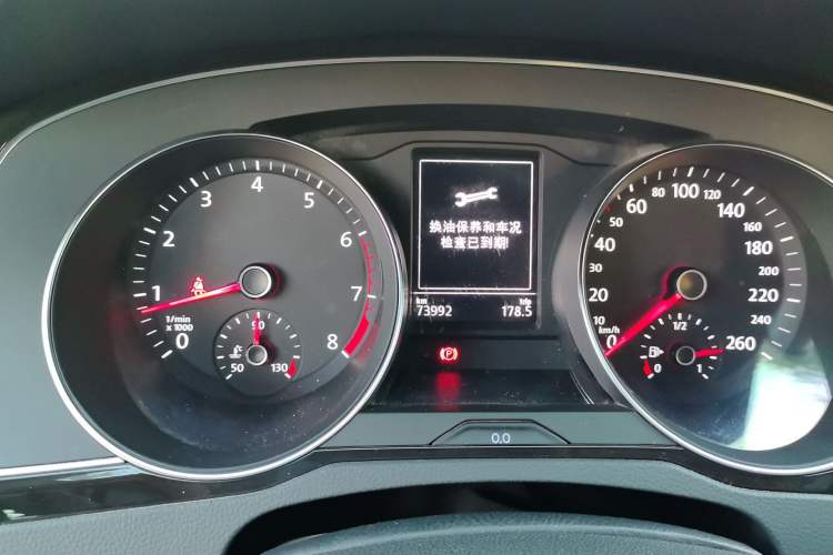 Used Volkswagen Magotan 2018 330TSI DSG Advanced Model Instrument Cluster
