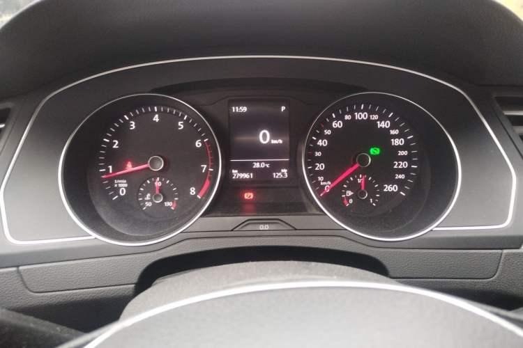 Used Volkswagen Magotan 2018 280TSI DSG Comfort Model Instrument Cluster