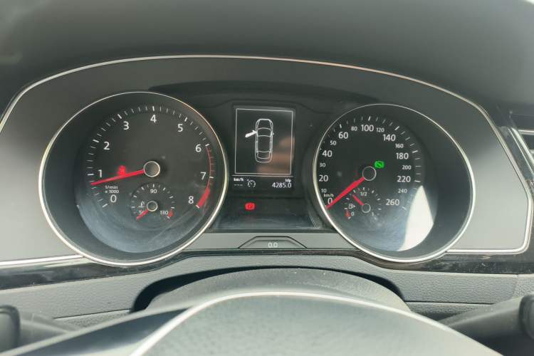 Used Volkswagen Magotan 2018 380TSI DSG Luxury Model Instrument Cluster