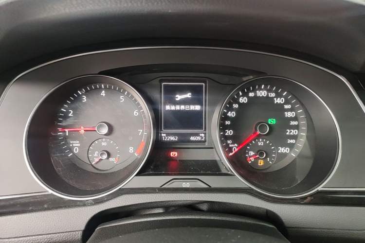 Used Volkswagen Magotan 2018 Facelift 330TSI DSG Luxury Model Instrument Cluster