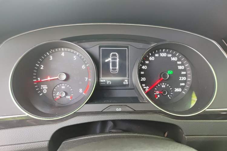 Used Volkswagen Magotan 2018 330TSI DSG Advanced Model Instrument Cluster