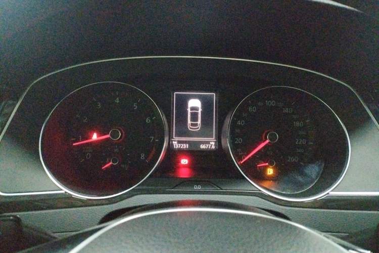 Used Volkswagen Magotan 2018 330TSI DSG Luxury Model Instrument Cluster