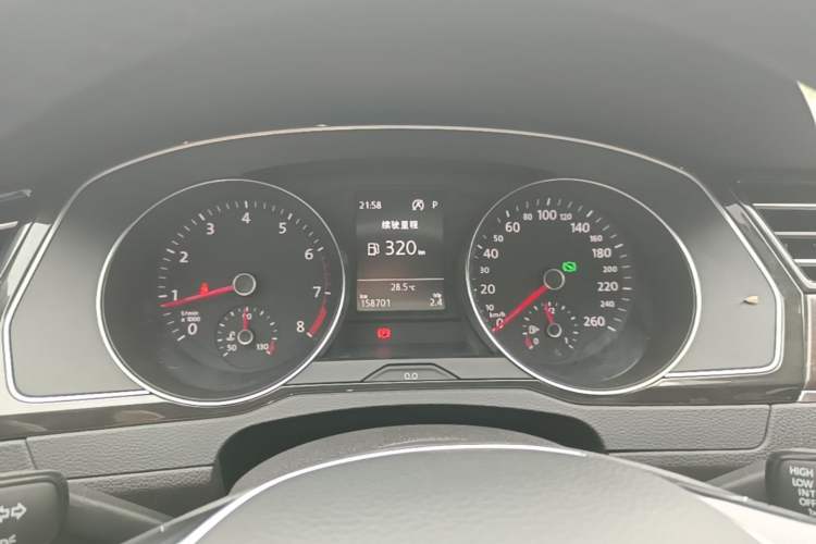 Used Volkswagen Magotan 2018 Facelift 330TSI DSG Luxury Model Instrument Cluster