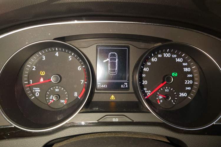 Used Volkswagen Magotan 2018 330TSI DSG Advanced Model Instrument Cluster