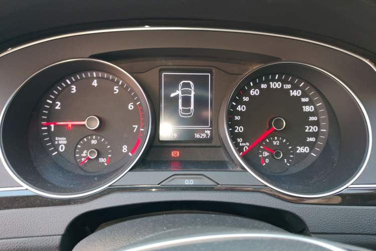 Used Volkswagen Magotan 2018 330TSI DSG Luxury Model Instrument Cluster