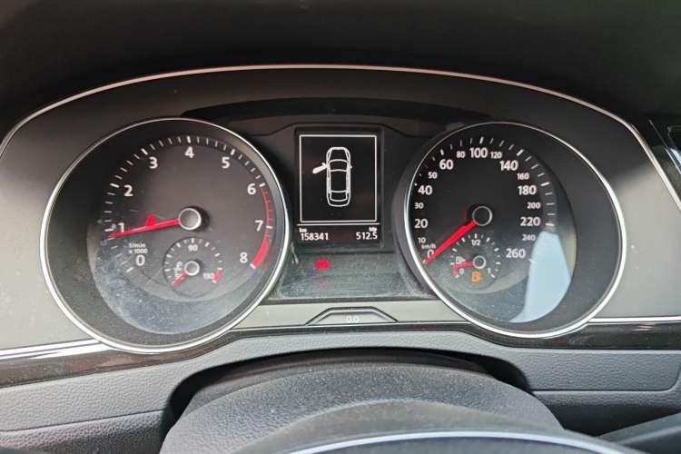 Used Volkswagen Magotan 2018 Facelift 330TSI DSG Luxury Model Instrument Cluster