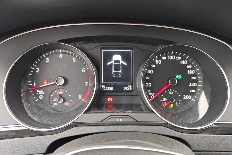 Used Volkswagen Magotan 2018 330TSI DSG Advanced Model Instrument Cluster