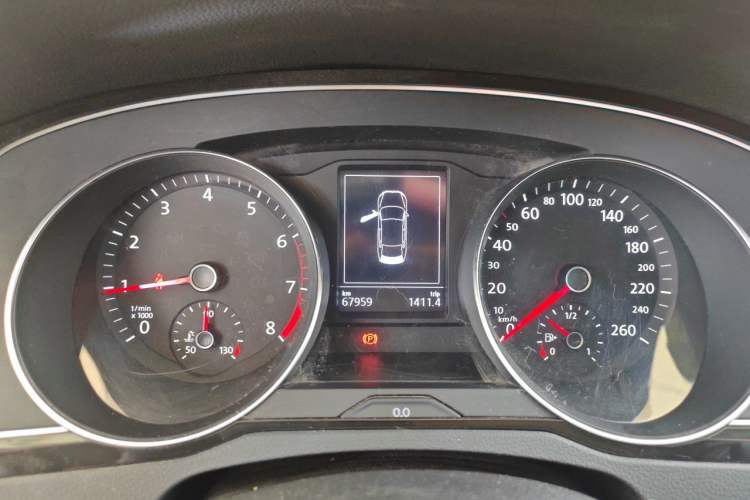Used Volkswagen Magotan 2018 330TSI DSG Advanced Model Instrument Cluster