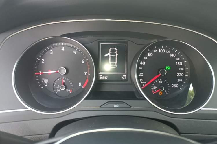 Used Volkswagen Magotan 2018 280TSI DSG Comfort Model Instrument Cluster