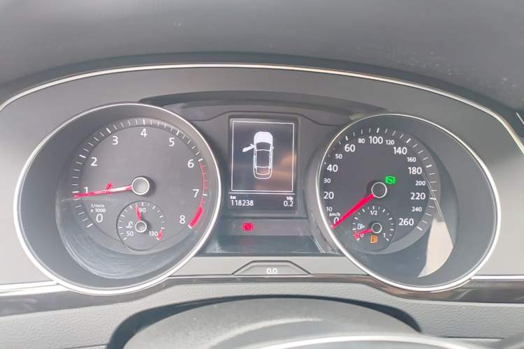 Used Volkswagen Magotan 2018 330TSI DSG Luxury Model Instrument Cluster