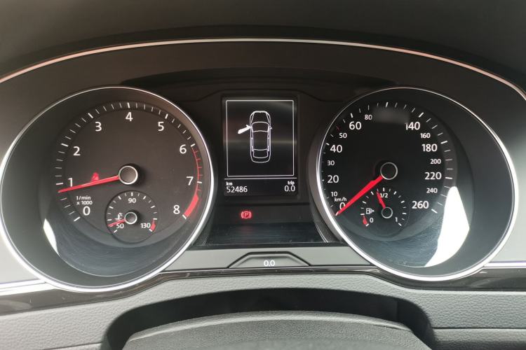 Used Volkswagen Magotan 2018 Facelift 330TSI DSG Luxury Model Instrument Cluster