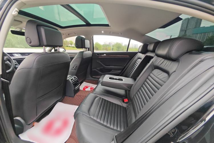 Used Volkswagen Magotan 2018 Facelift 330TSI DSG Luxury Model Interior 2
