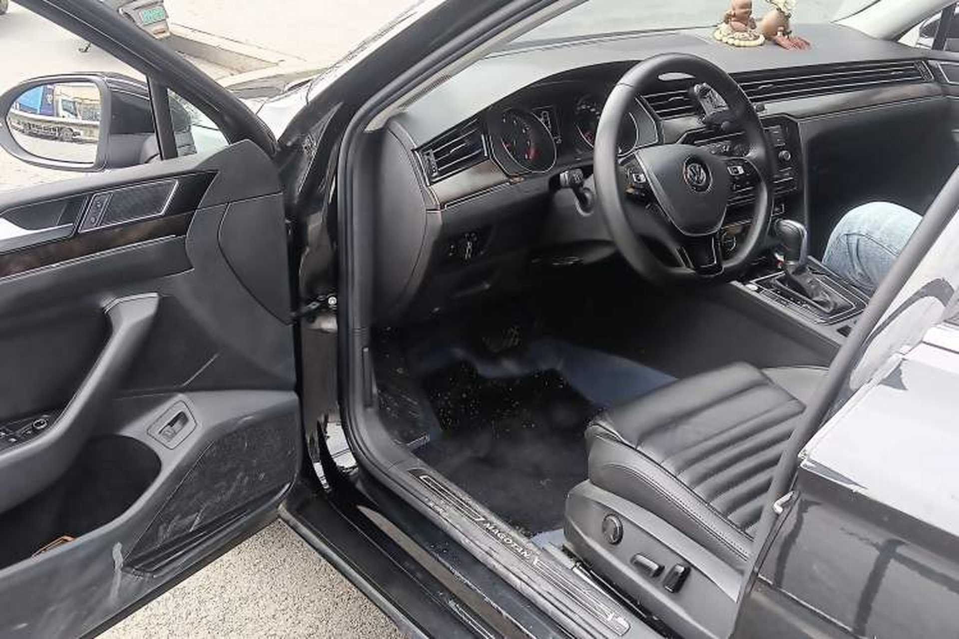Used Volkswagen Magotan 2018 Facelift 330TSI DSG Luxury Model Interior 3