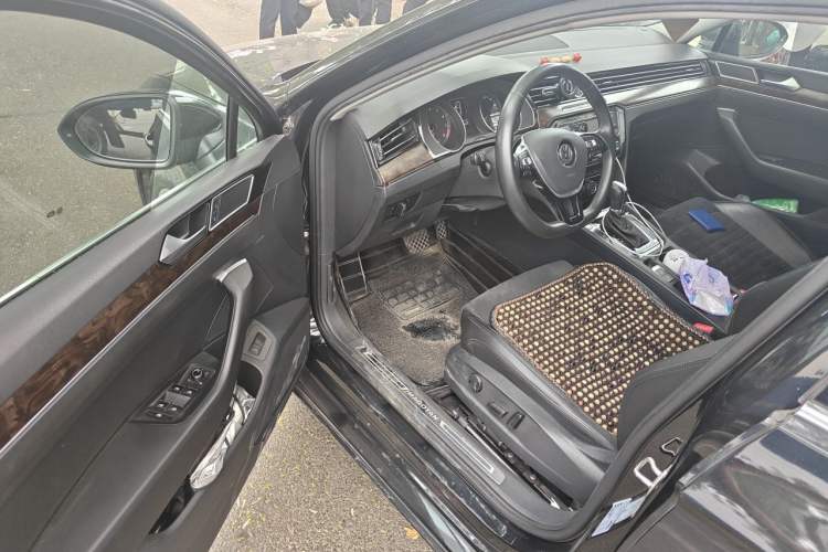 Used Volkswagen Magotan 2018 380TSI DSG Luxury Model Interior 3