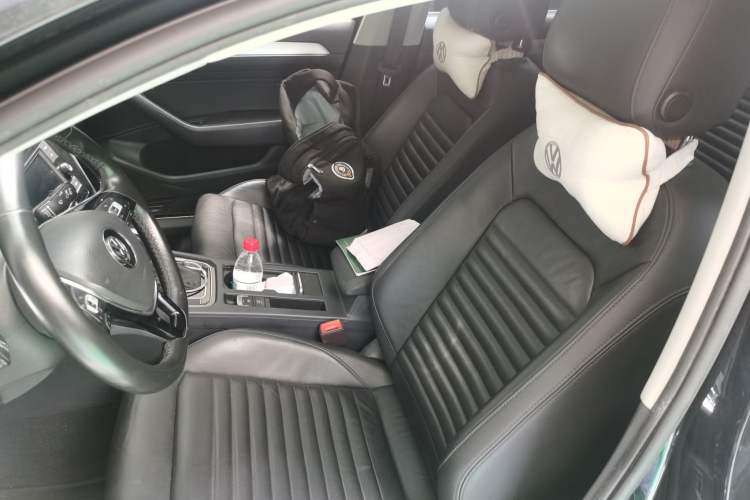 Used Volkswagen Magotan 2018 330TSI DSG Advanced Model Interior 3