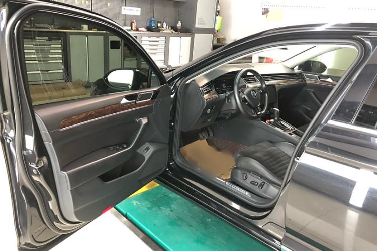 Used Volkswagen Magotan 2018 330TSI DSG Luxury Model Interior 4