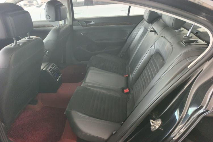 Used Volkswagen Magotan 2018 380TSI DSG Luxury Model Interior 4