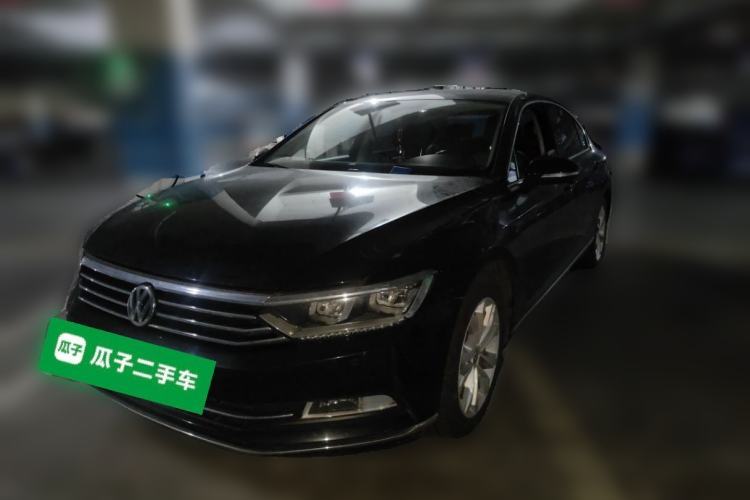 Used Volkswagen Magotan 2018 330TSI DSG Luxury Model Guazi used car, China used car export, Used car for sale, Used cars, Cheapest cars for sale