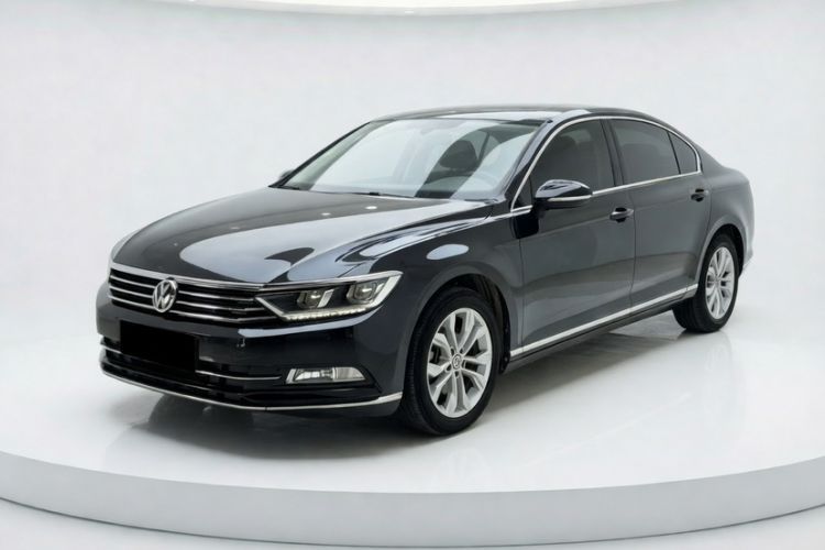 Used Volkswagen Magotan 2018 Facelift 330TSI DSG Luxury Model Guazi used car, China used car export, Used car for sale, Used cars, Cheapest cars for sale