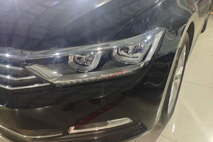 Used Volkswagen Magotan 2018 Facelift 330TSI DSG Luxury Model Left Front Headlight