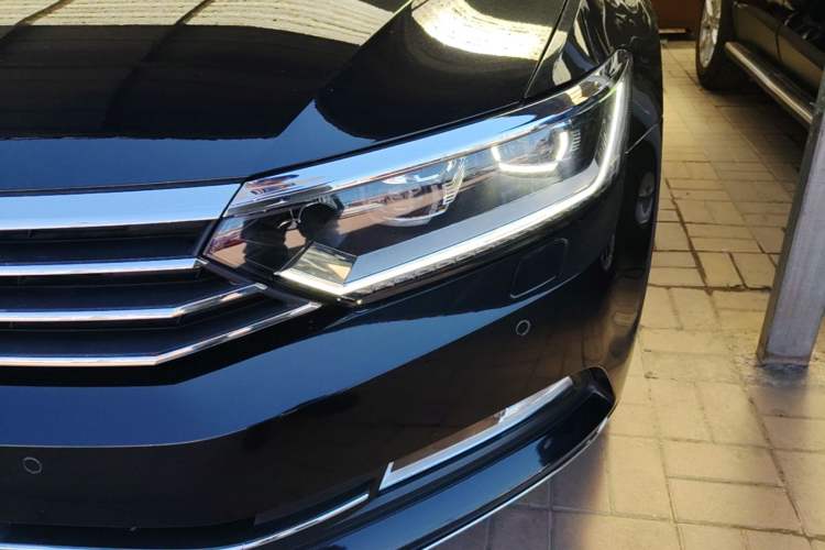 Used Volkswagen Magotan 2018 330TSI DSG Luxury Model Left Front Headlight