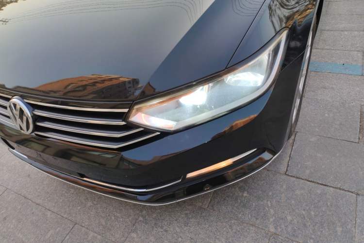 Used Volkswagen Magotan 2018 330TSI DSG Advanced Model Left Front Headlight