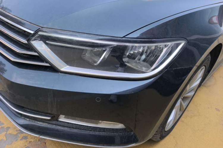 Used Volkswagen Magotan 2018 330TSI DSG Advanced Model Left Front Headlight