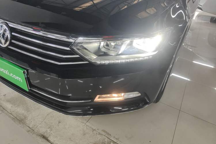 Used Volkswagen Magotan 2018 330TSI DSG Luxury Model Left Front Headlight