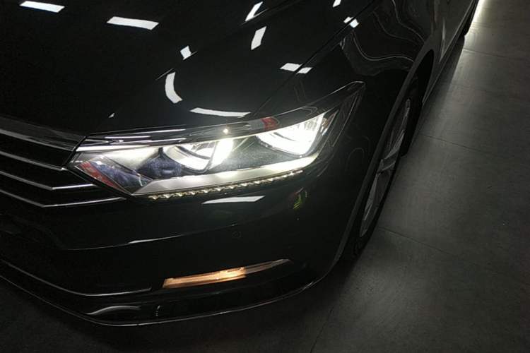 Used Volkswagen Magotan 2018 380TSI DSG Luxury Model Left Front Headlight