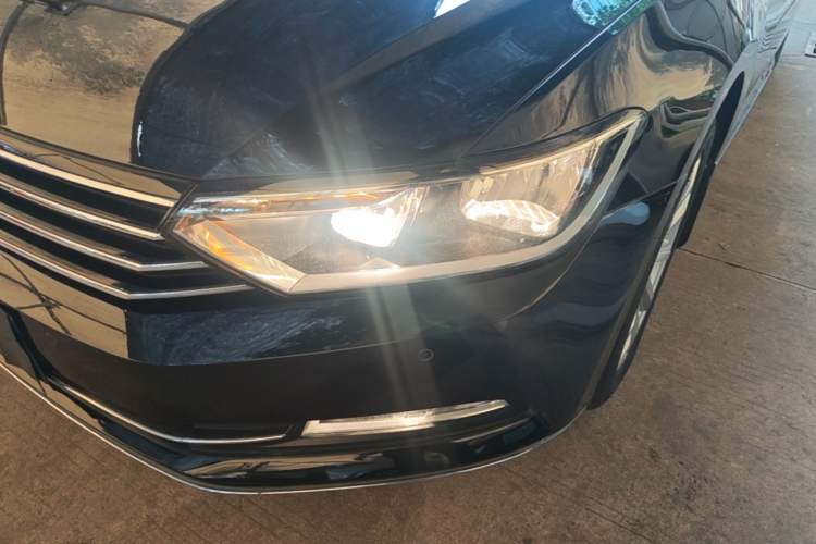 Used Volkswagen Magotan 2018 330TSI DSG Advanced Model Left Front Headlight