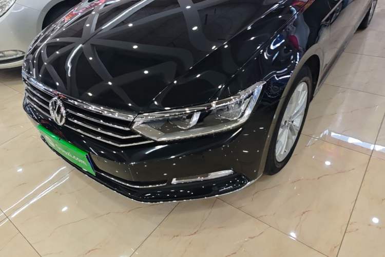 Used Volkswagen Magotan 2018 Facelift 330TSI DSG Luxury Model Left Front Headlight