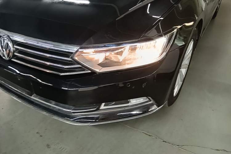 Used Volkswagen Magotan 2018 330TSI DSG Advanced Model Left Front Headlight